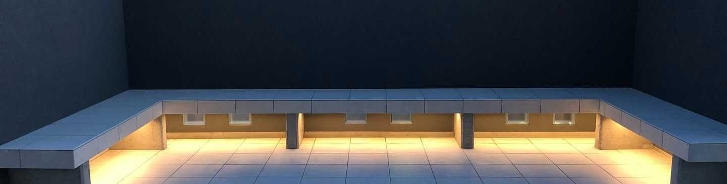 タイル貼りベンチのライティング